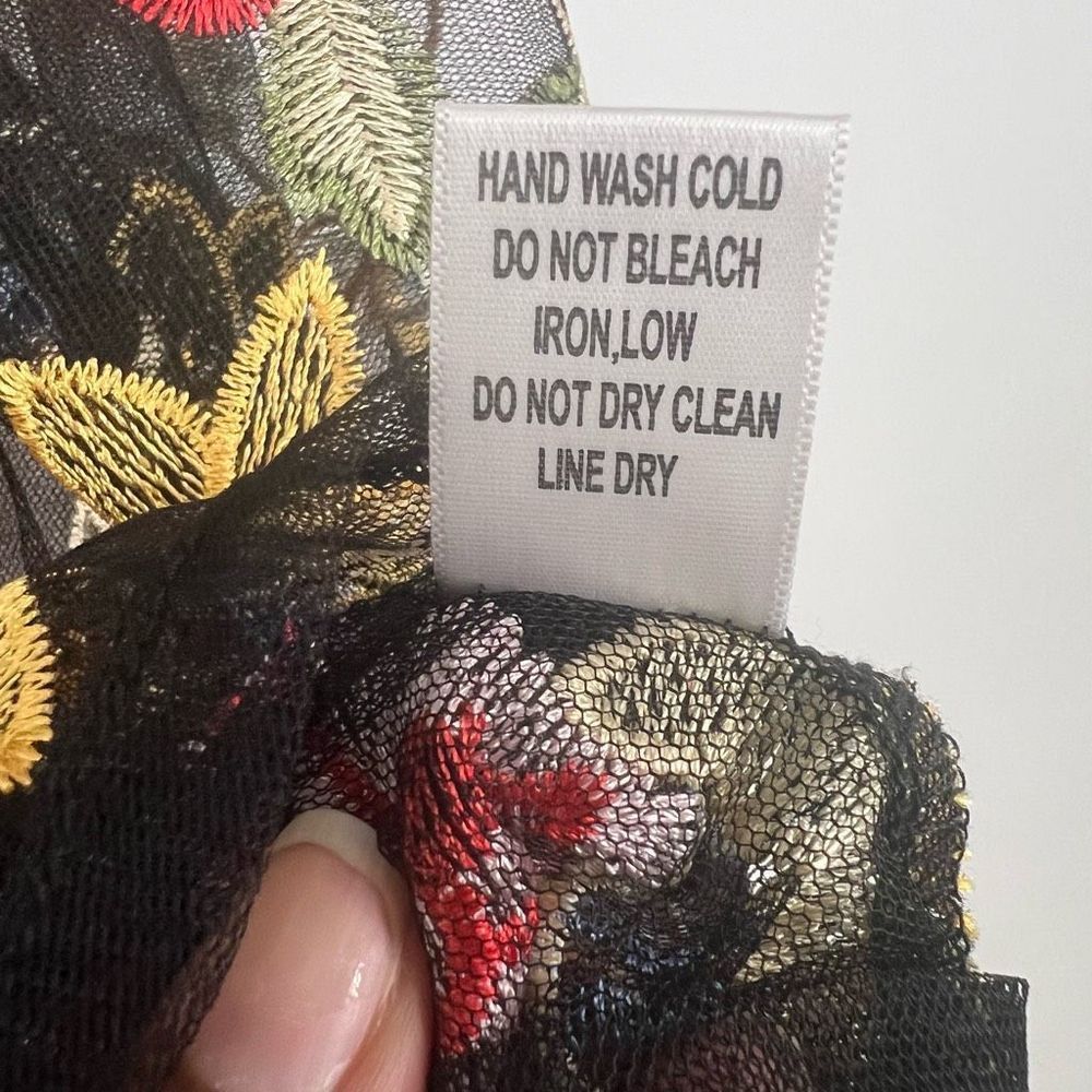 Impulsive Sheer Embroidered Floral Top - Picture 10 of 11